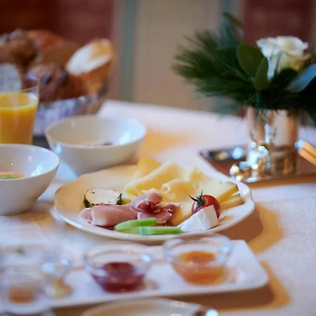 Bed & Breakfast Garni Schneider